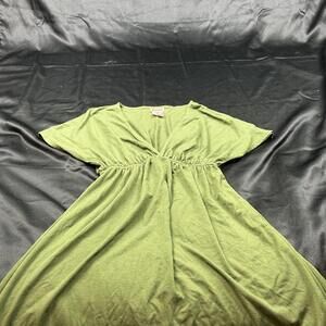 Mossimo WOMENS green  v neck short sleeve mini dress